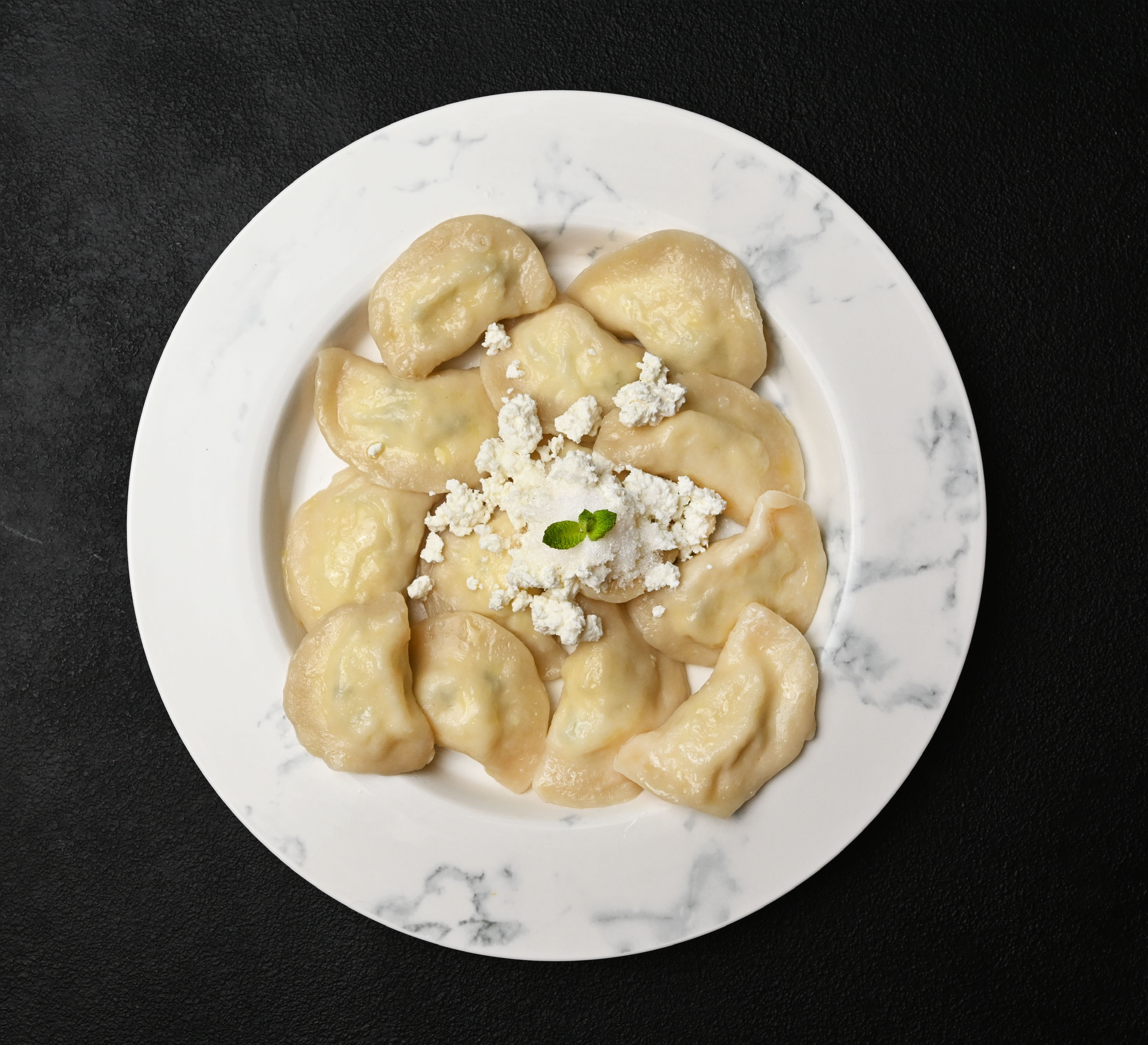 Wareniki (Teigtauschen) mit süßem Käse