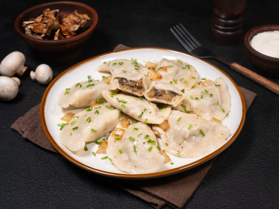 Potato and white mushroom varenyky (dumplings)