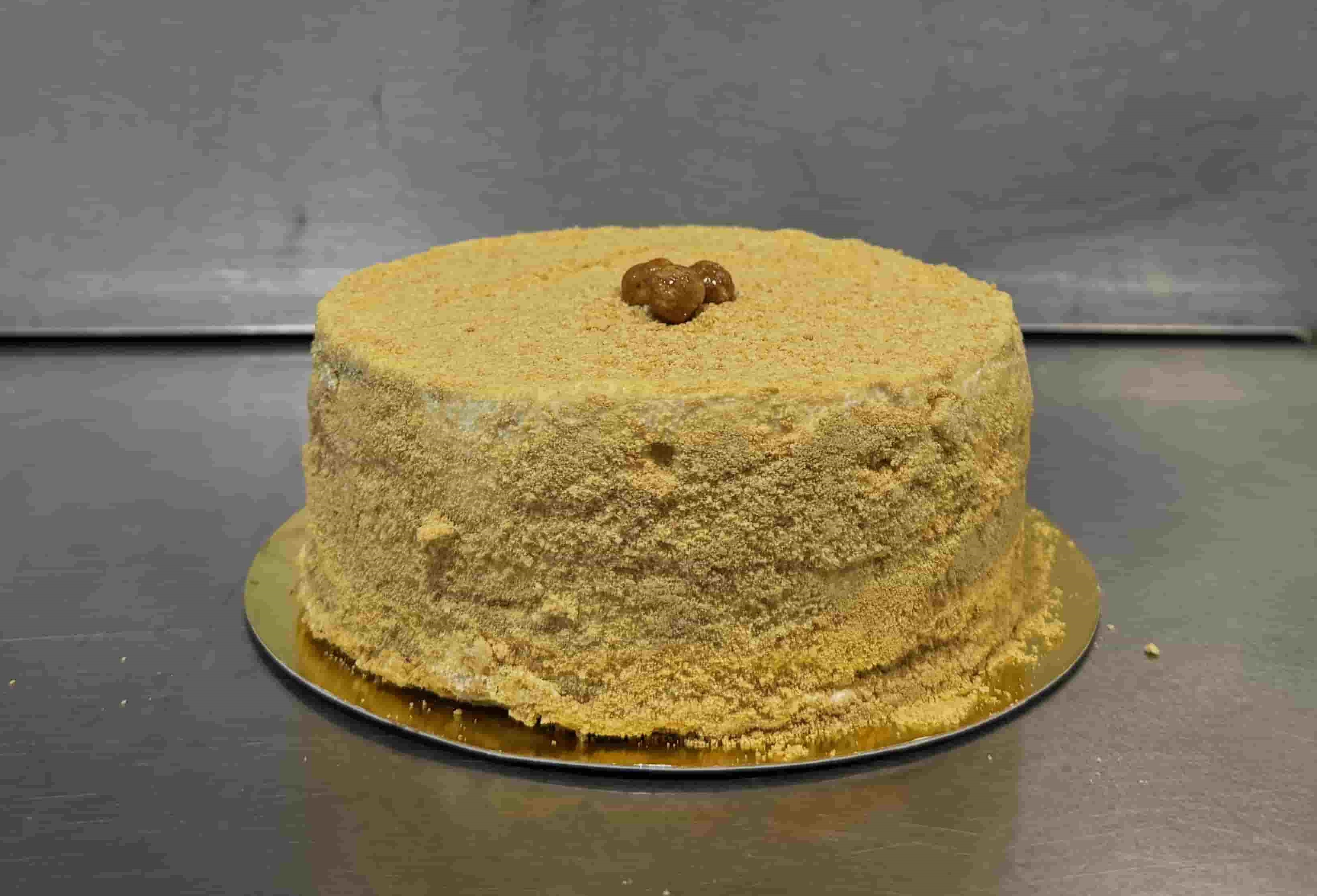 Торт Медовик з карамеллю