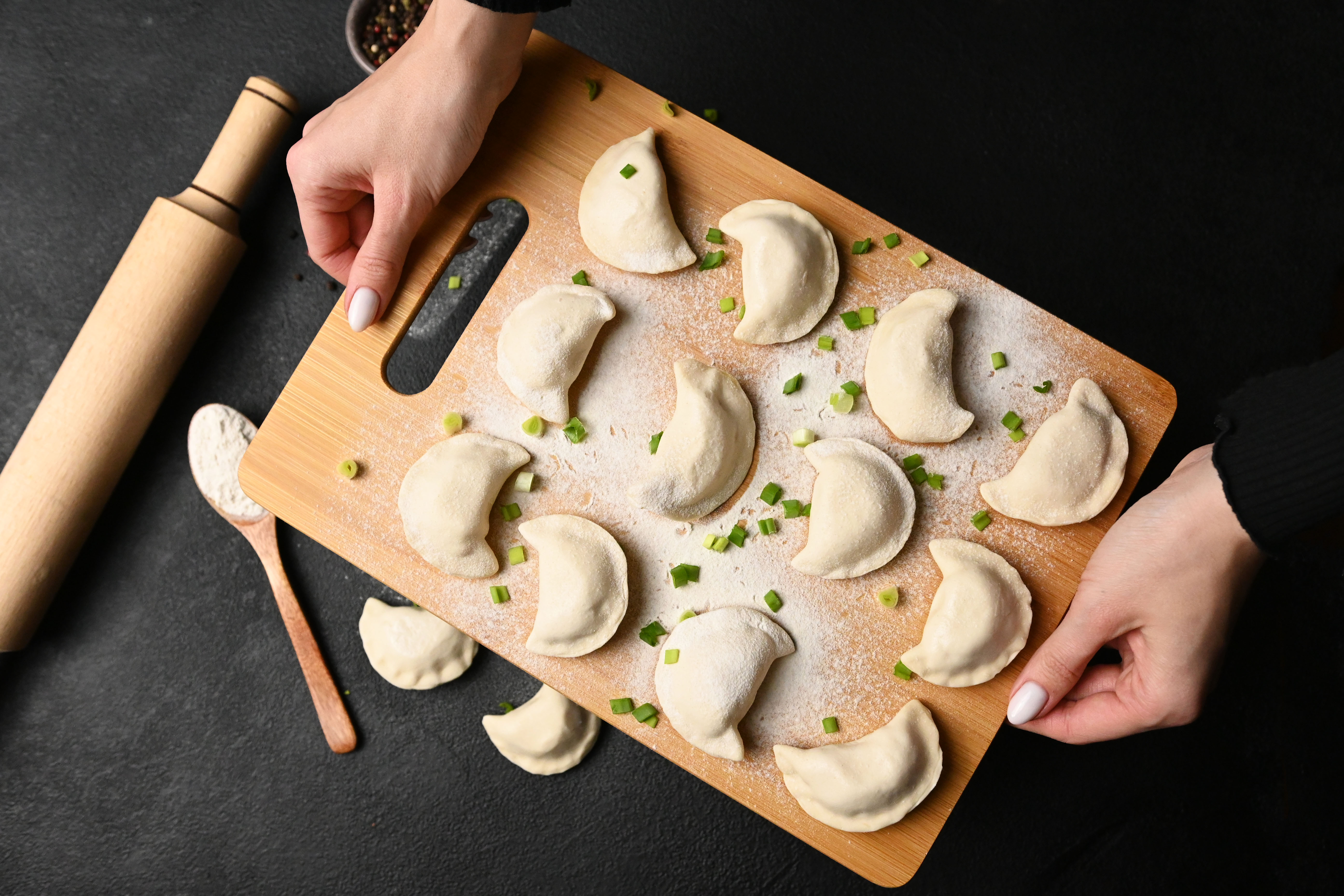 Wareniki (Teigtauschen) mit gesalzenem Käse