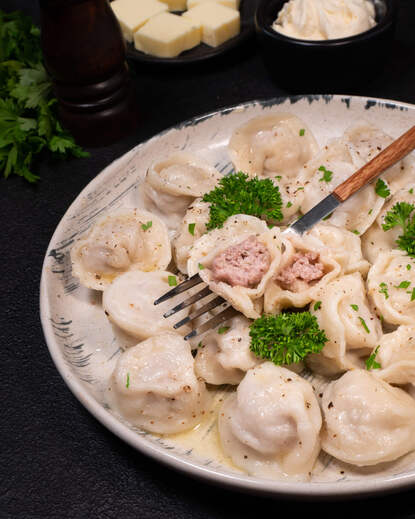 Pelmeni z kurczaka i z wieprzowiną