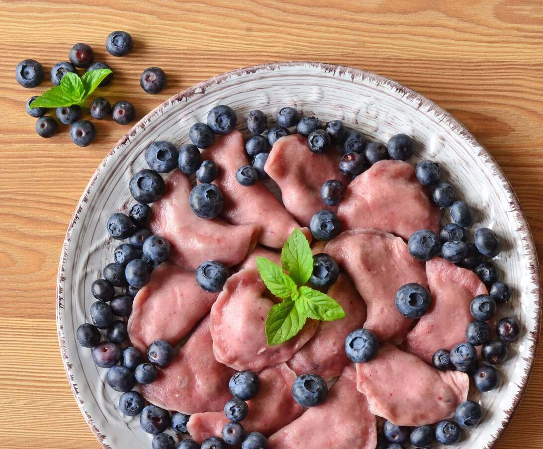 Wareniki (Teigtauschen) mit Heidelbeeren