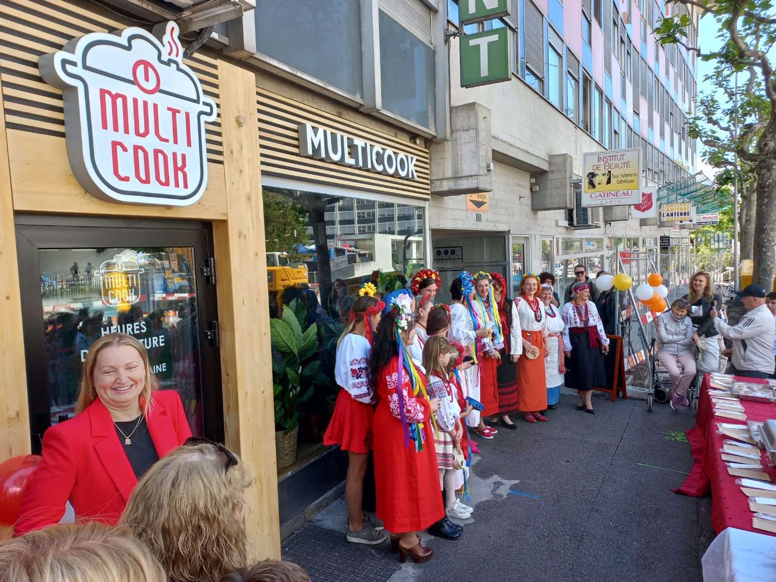 MULTI COOK (Сьєр, Швейцарія) – чудовий привід зібрати родину разом за одним столом